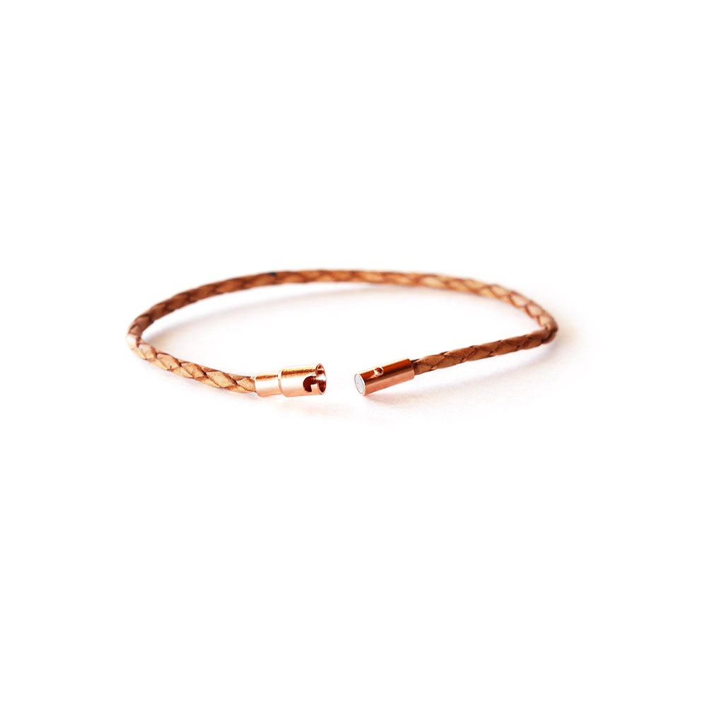 Dainty Linked Leather Strip Magnetic Closure Bracelet with B (438061)