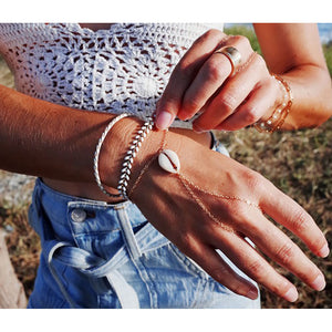 The perfect beach handchain.  One size fits all.  Chains by Lauren