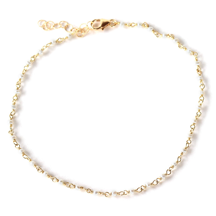 Pearl anklet found on chainsbylauren.us.